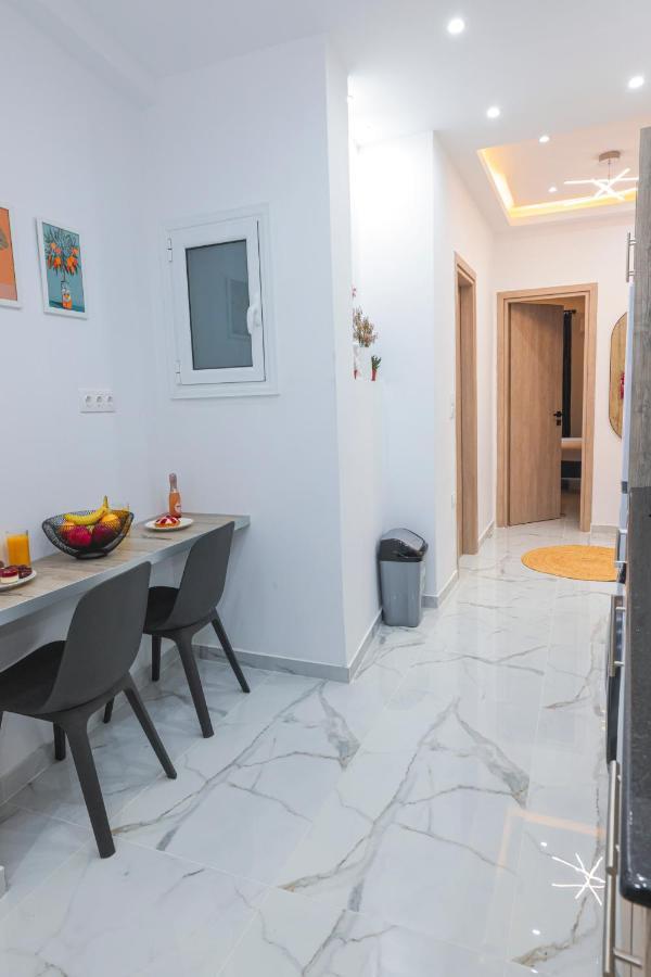 Zeos Finest Jacuzzi Suite Athen Exterior foto