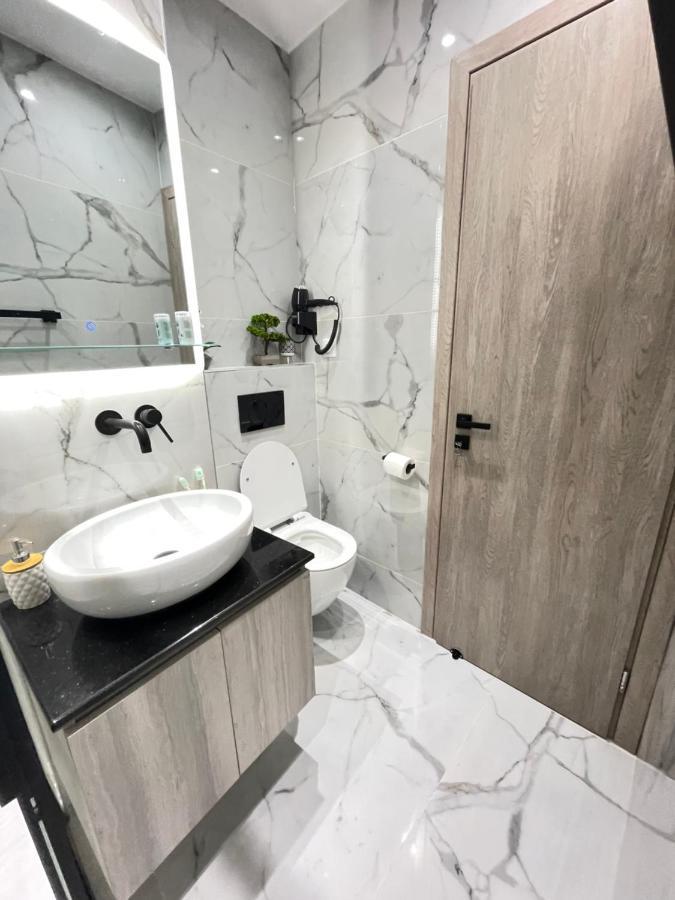 Zeos Finest Jacuzzi Suite Athen Exterior foto
